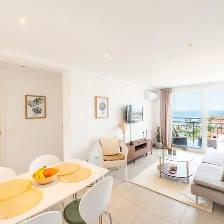 Sea Breeze Escape Apartament *