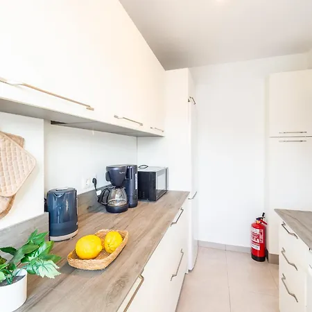 Sea Breeze Escape Apartament *